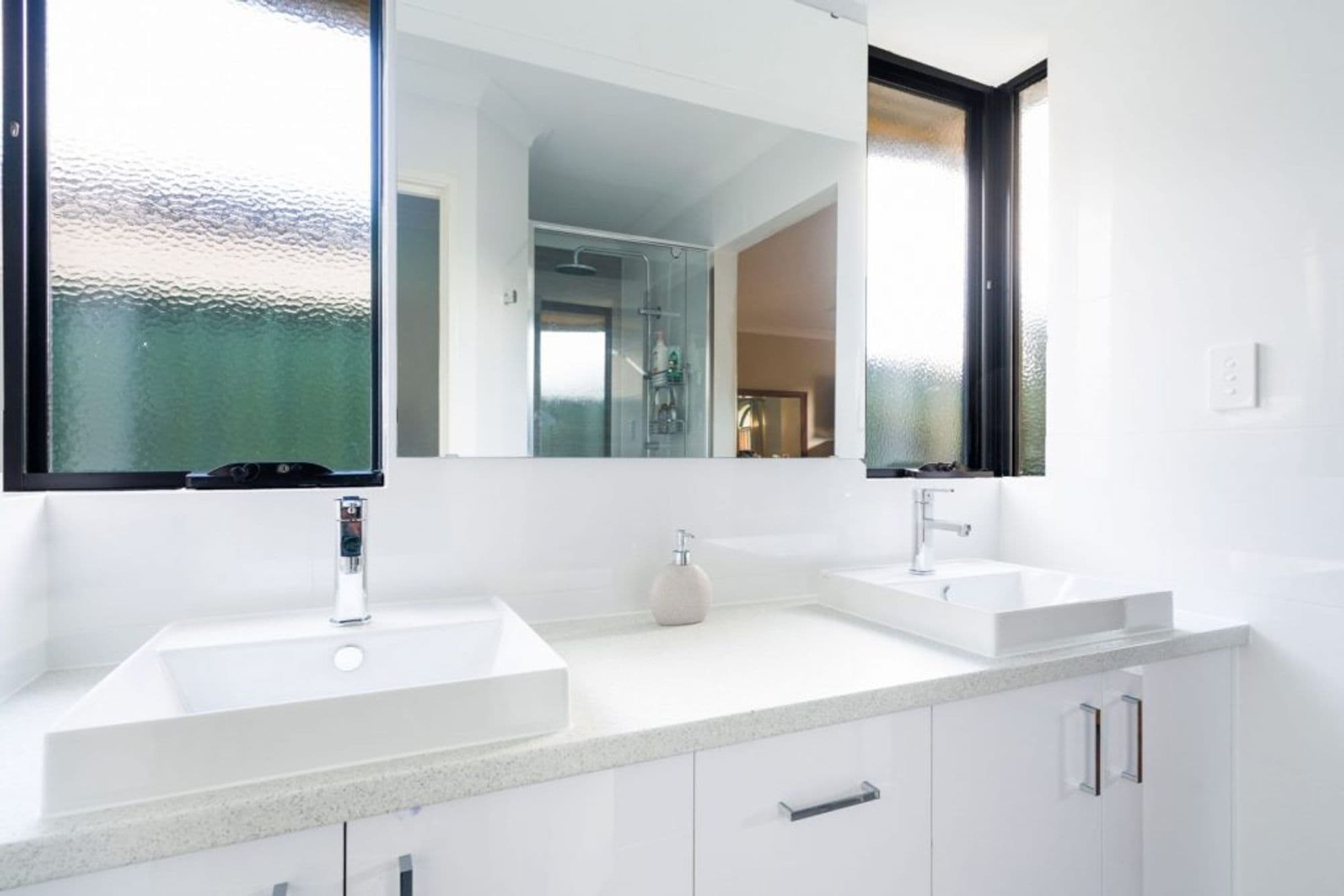 2bathroomextraone/3