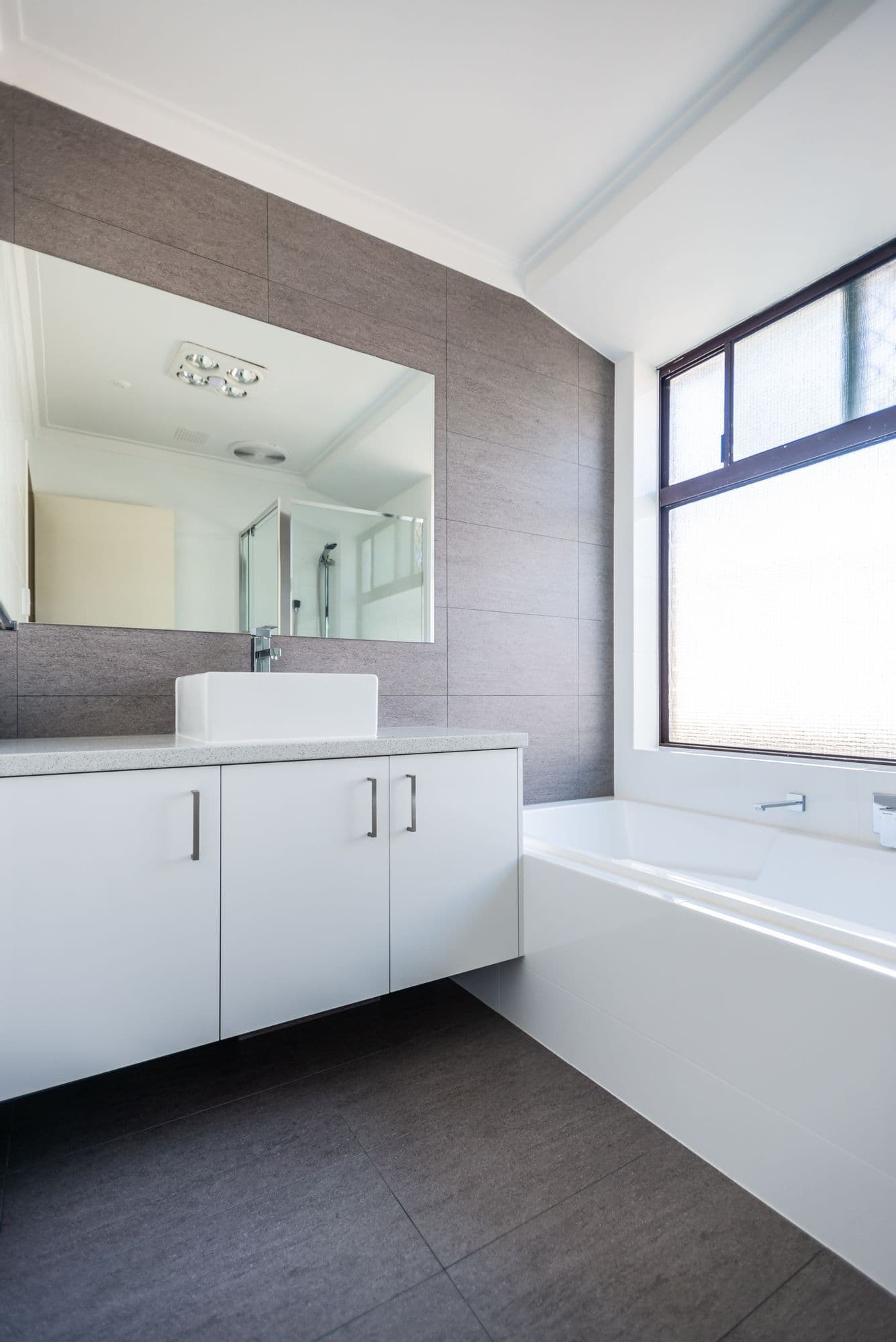 3bathroomduff/6