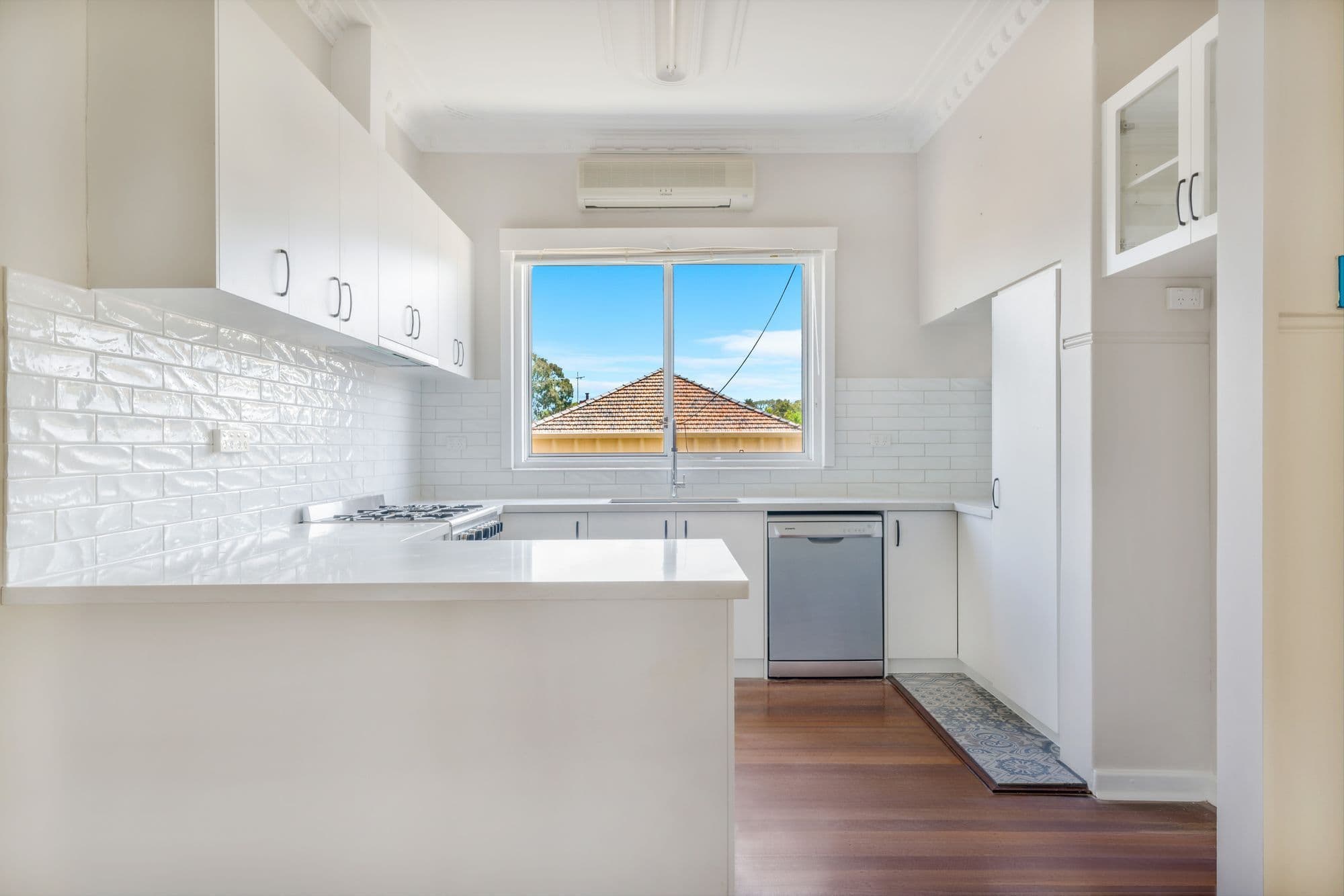 4kitchenlathlain/5