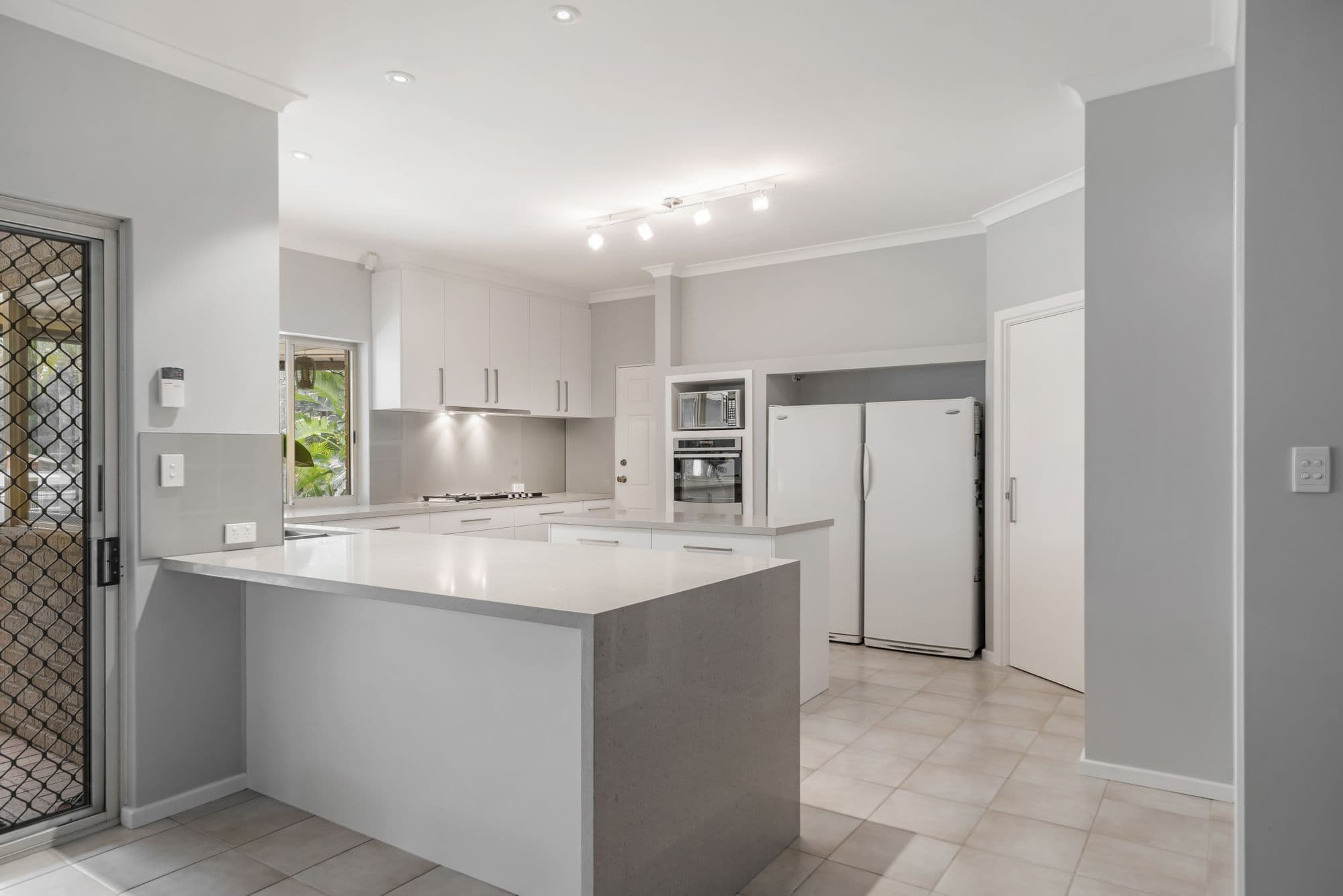 4kitchenparkerville/4