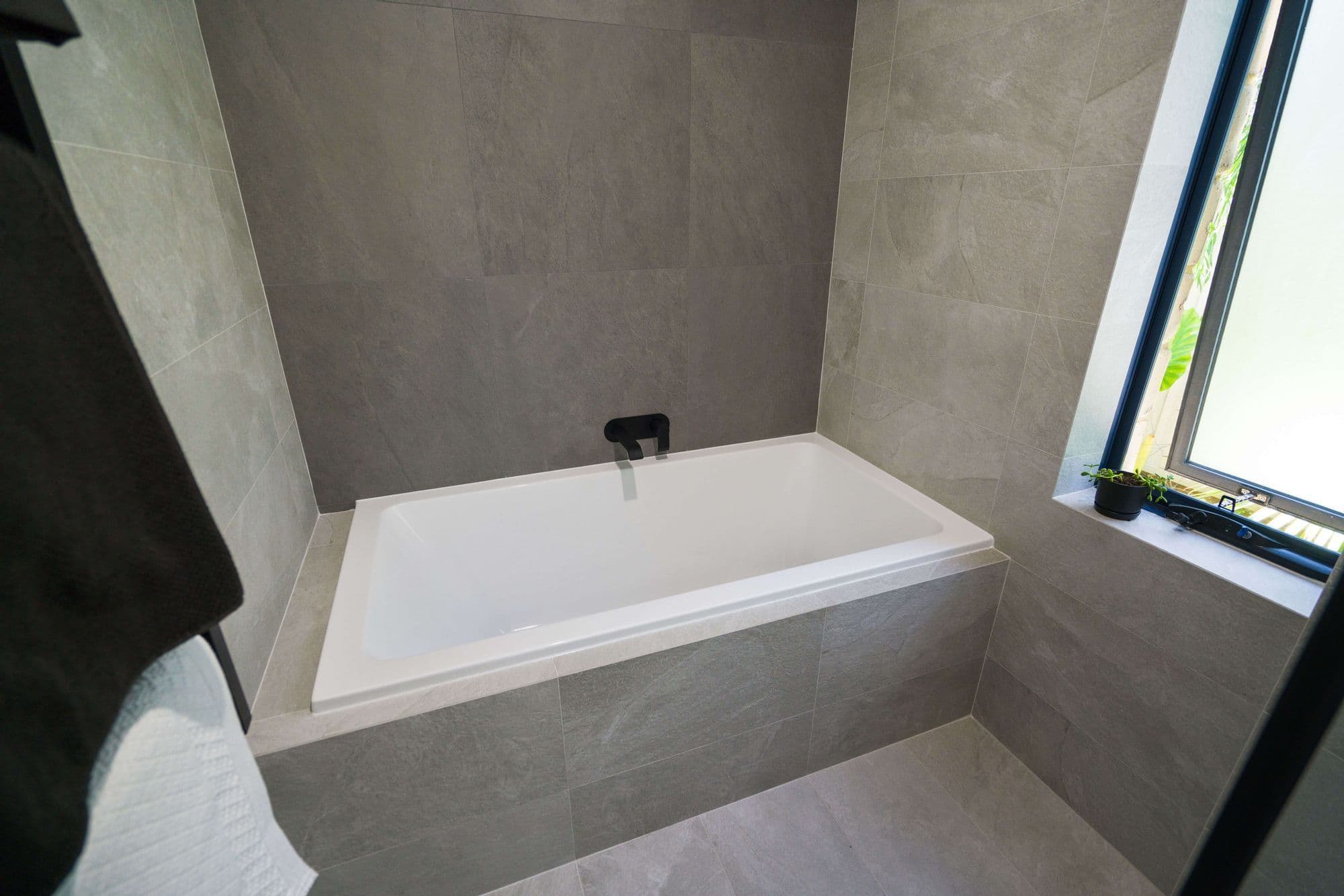 5bathroomreno/13