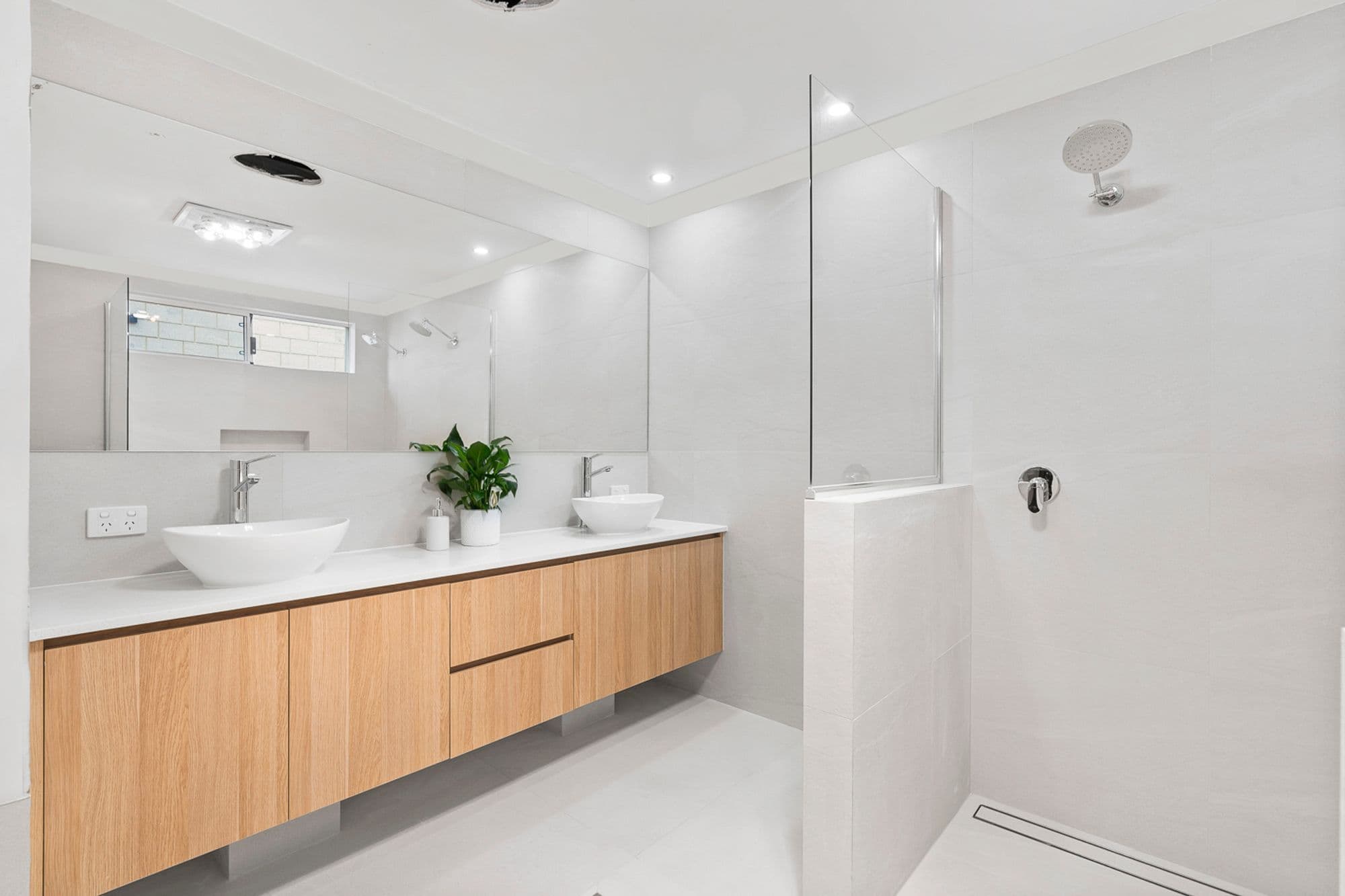 dalebathroom/4