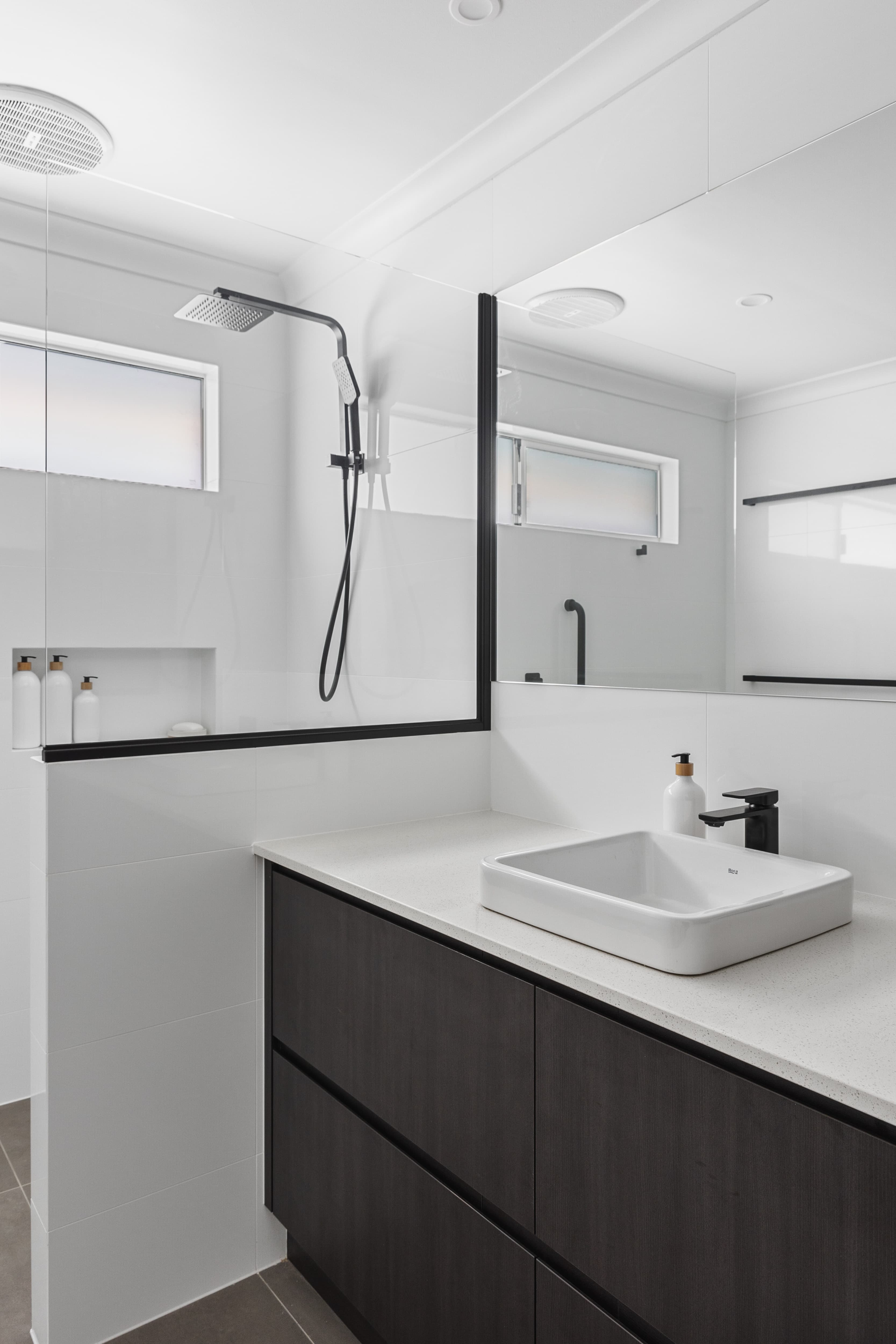 hawkerbathroom/10