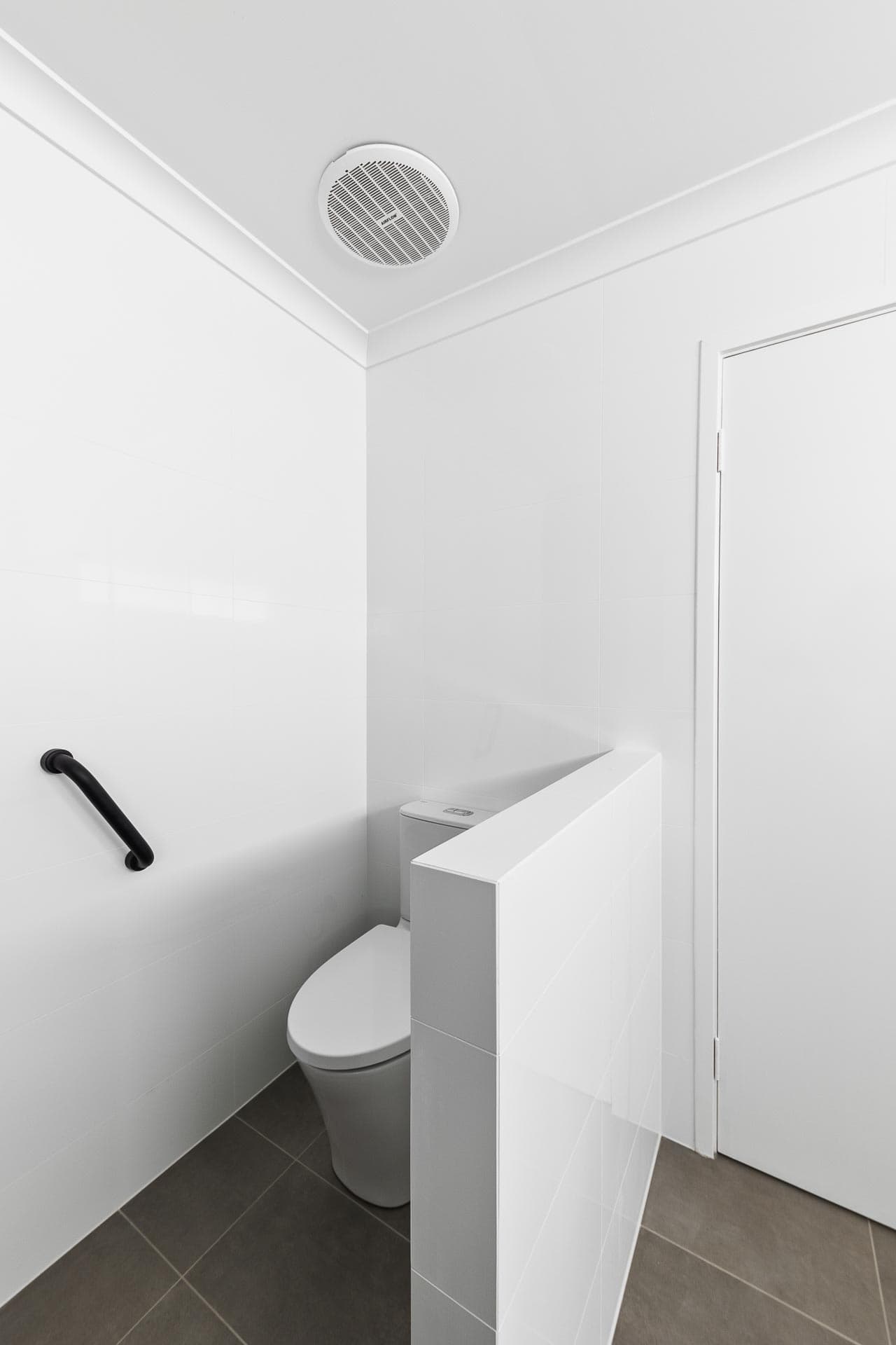 hawkerbathroom/11