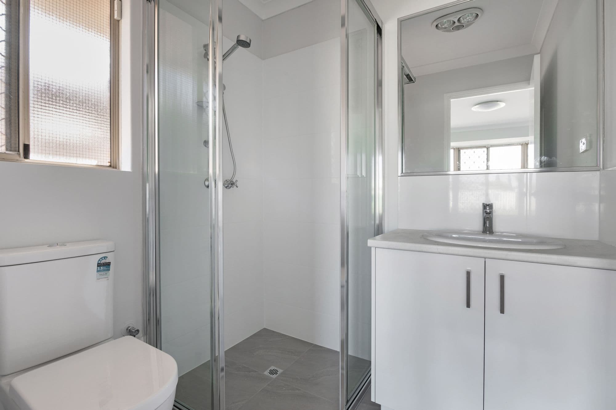3bathroomvale/1